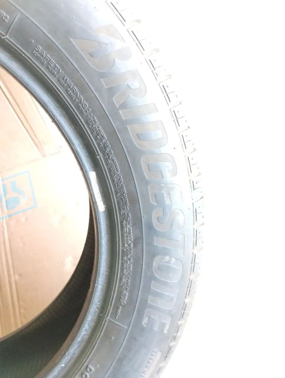 pneu Bridgestone allenza HL33 225 60 18 100H - Peças para carros