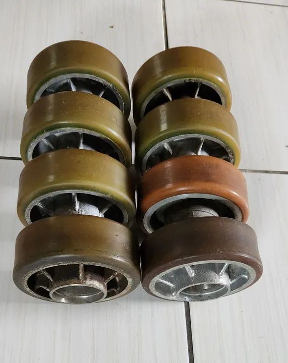 Rodas de alumínio com revestimento poliuretano 150x60mm.(Preço por peça)