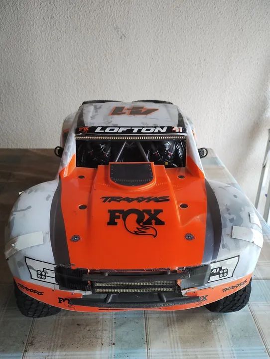 Automodelo Traxxas UDR  - Foto 3