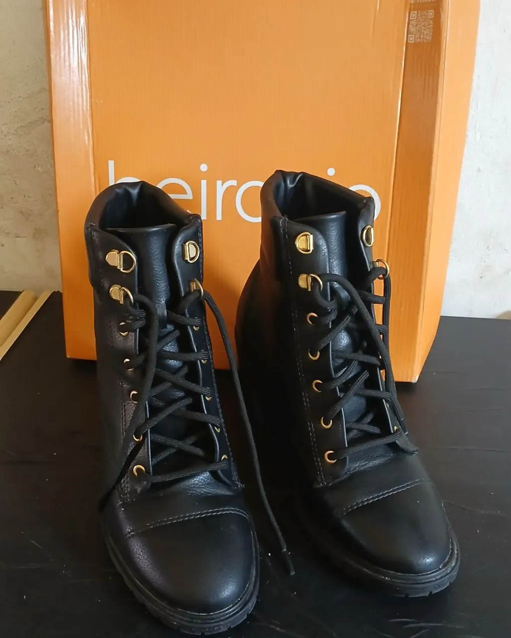 Botas Femininas Cano Curto Beira Rio - Preta