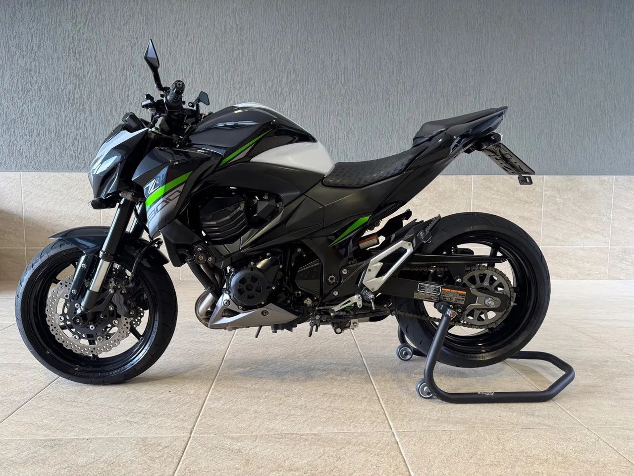 Kawasaki Z800 2017 - Foto 3