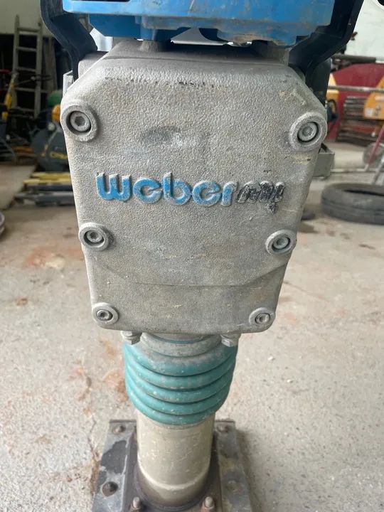 Compactador de solo marca Weber  - Foto 3