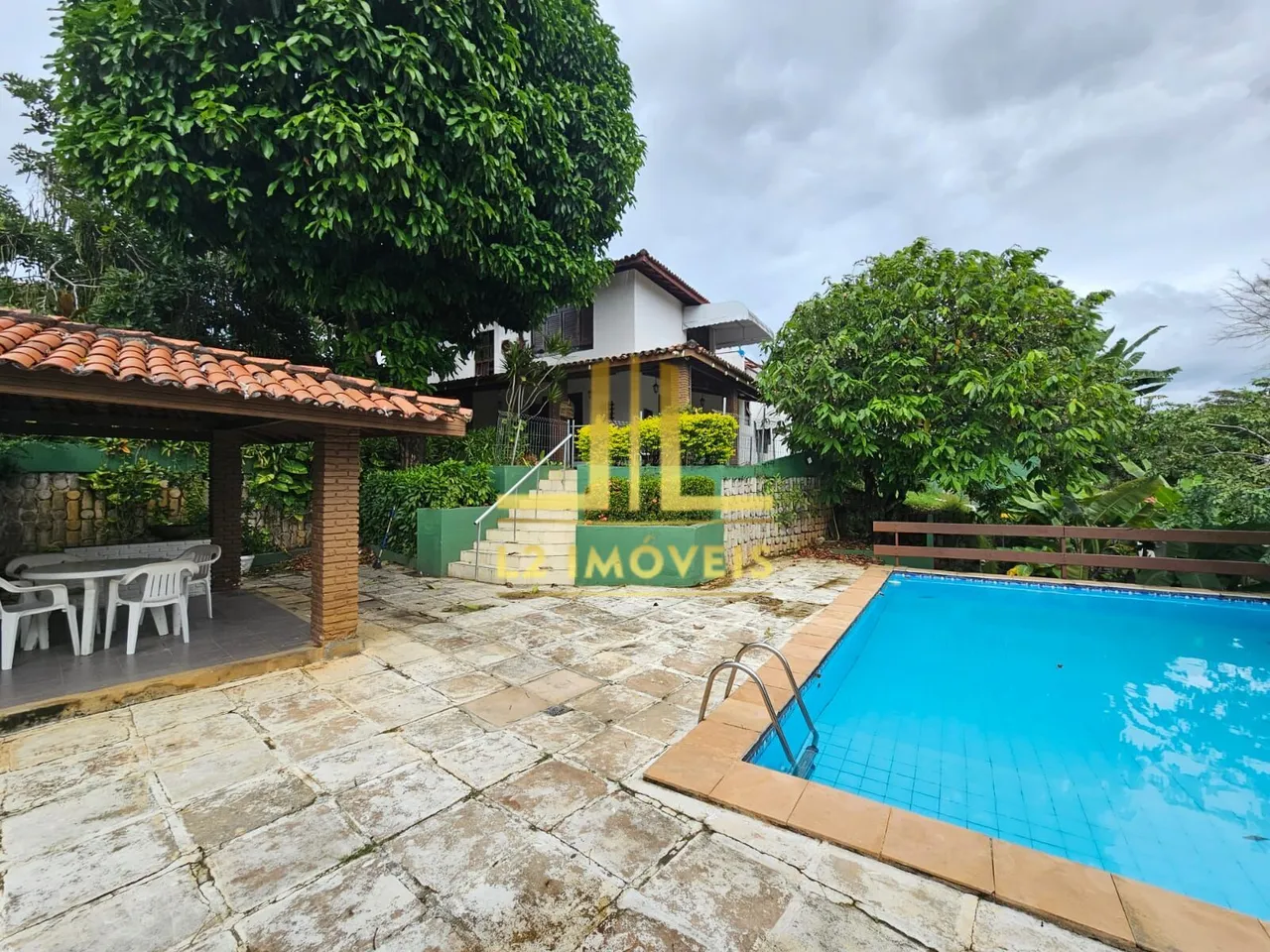 CASA LUXUOSA - 5 QUARTOS SENDO 3 SUÍTES - ITAIGARA