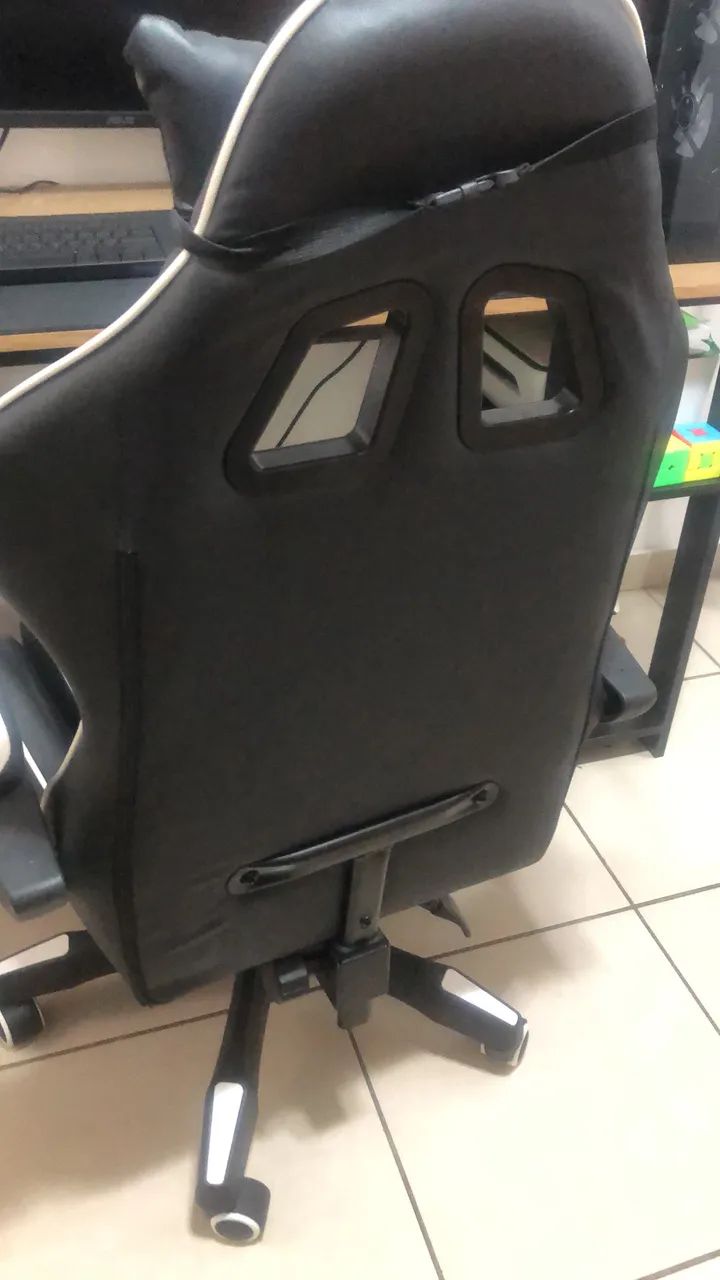 Cadeira gamer semi nova  - Foto 3