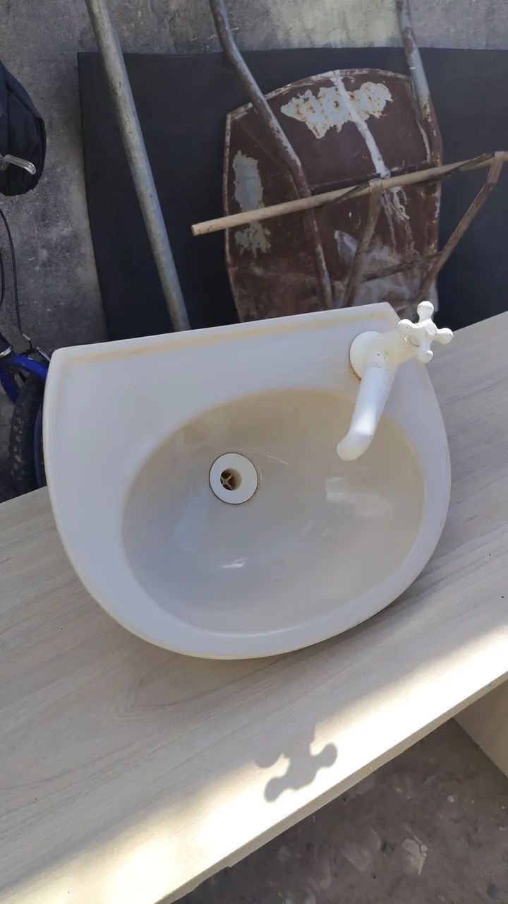 Bathroom Sink64872568909441120