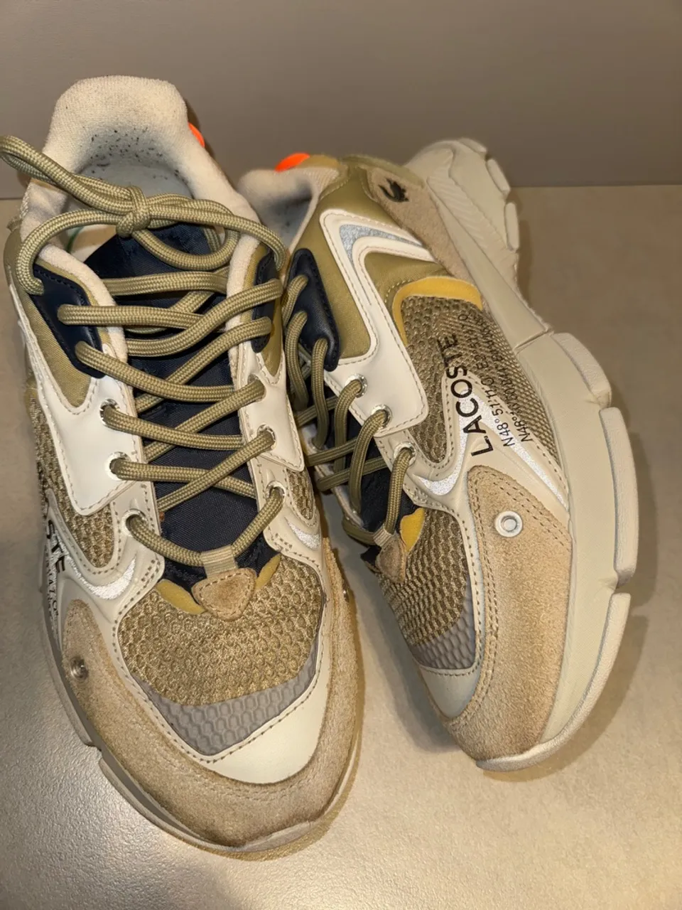 Lacoste l003 neo