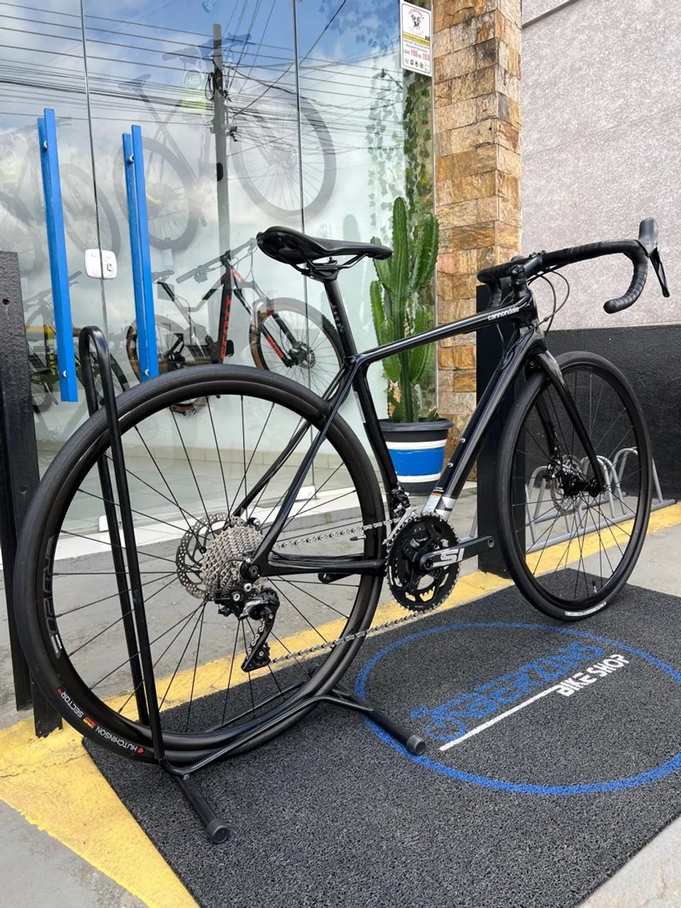 SPEED CANNONDALE SYNAPSE CARBONO 51 - SHIMANO 105 2x11V - FREIOS A DISCO HIDRÁULICOS   - Foto 3