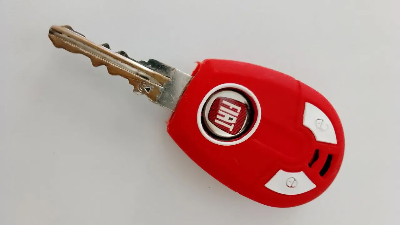 Capa de Silicone Chave Fiat - Foto 2