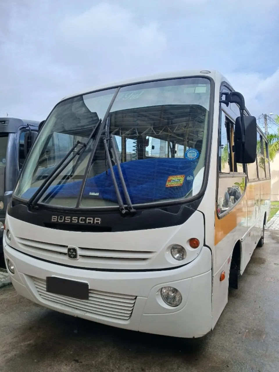 MICRO ÔNIBUS VW 8-120 ESCOLAR BUSSCAR