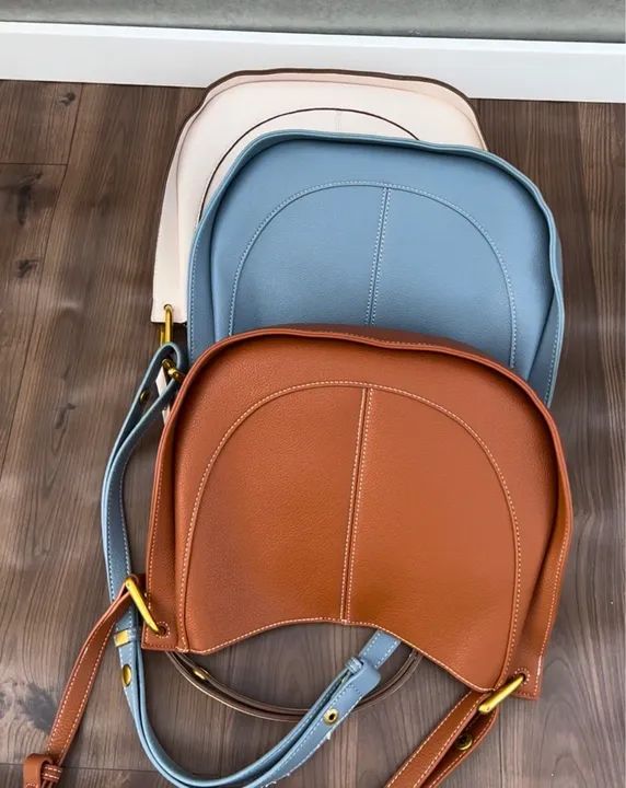 Vendo lote de bolsas de couro legítimo  - Foto 5