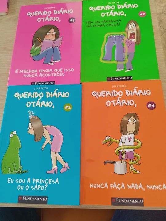 Livros _ coleção QUERIDO DIÁRIO OTÁRIO (vol. 01 ao 04)- excelente estado 