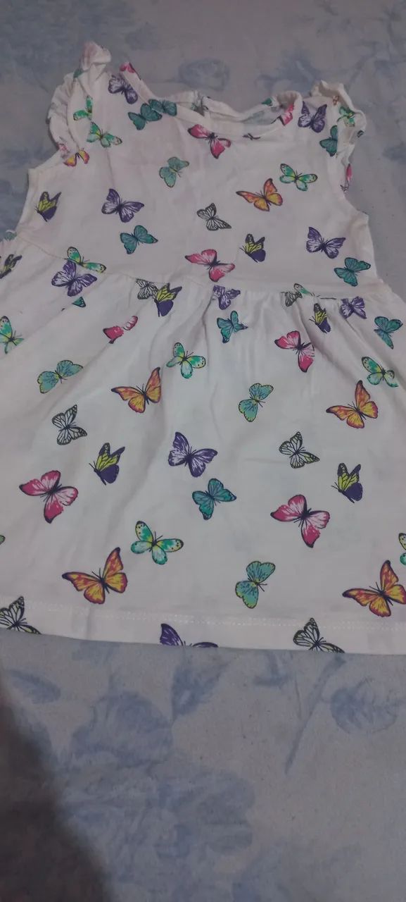 Roupas da cárter  tudo ótimo estado  - Foto 2