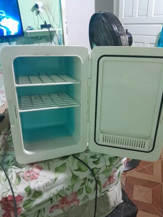 Mini refrigerador  portatil - Foto 2
