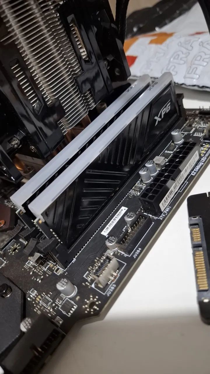 Kit Intel Core I7 10700 + Z490 Msi Gaming PLUS e outros - Foto 2