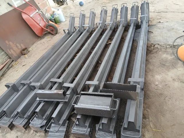STEEL FORMS FOR PILING64243393052545124