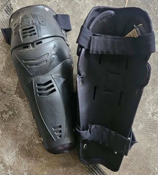 KIT JOELHEIRA MTB MOTO ASW PODIUM ARTICULADA IMAGE PRETA - Foto 2