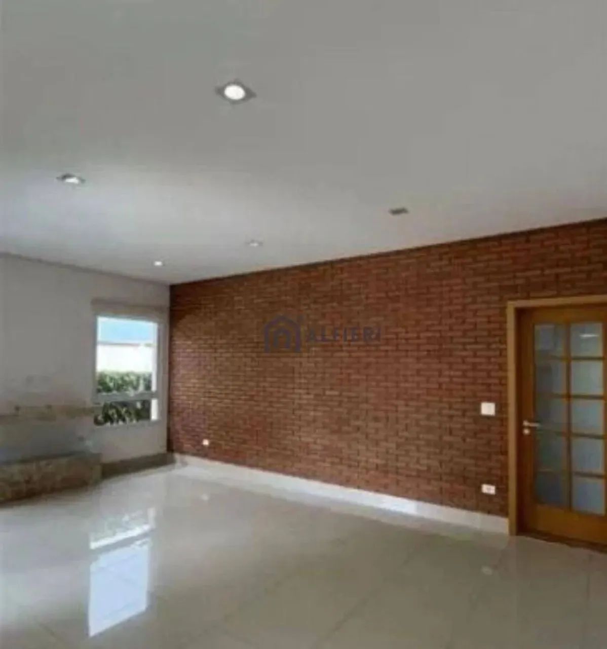 Genesis 2 Oportunidade ! Aconchegante casa semi térrea apenas 3 degraus, com aplo living c - Foto 3
