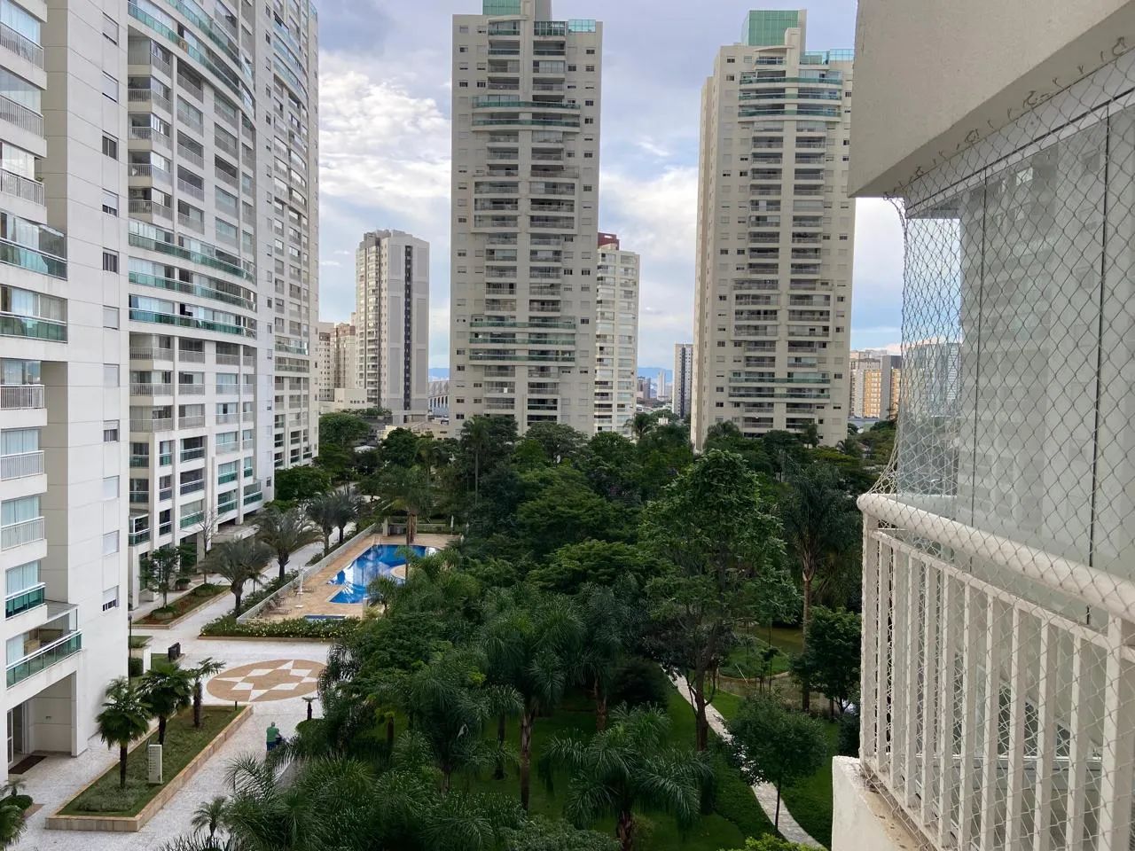IMPERDÍVEL! Apto de 202m², com 4 quartos sendo 3 suítes, 4 vagas - Alto da Mooca - São Pau