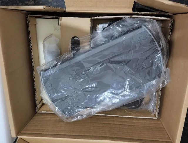 LifeSize Icon 600 Video Conferencing System with Remote Control, New, Invoice, Box, Warranty64313033579011124