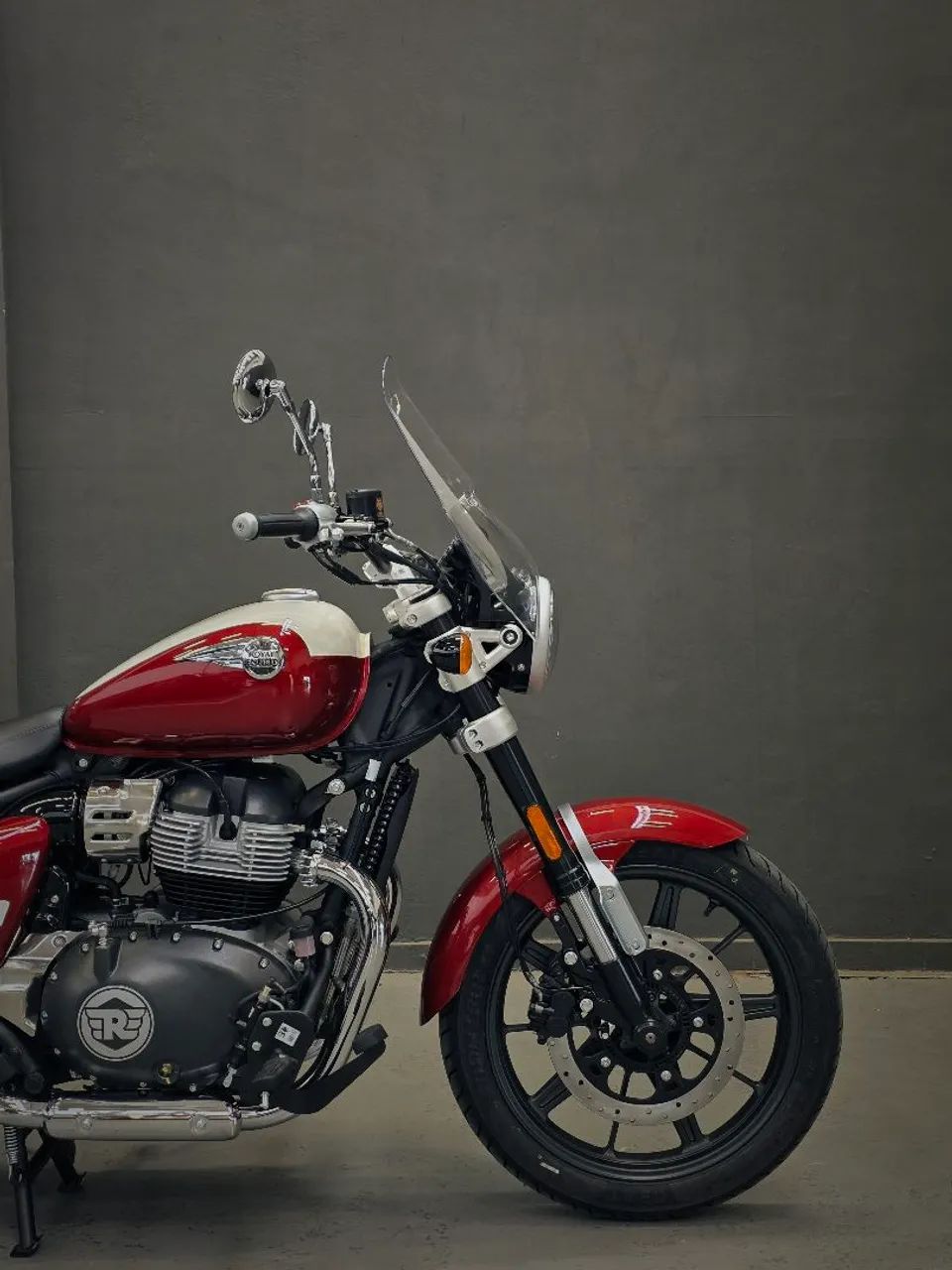 Super Meteor 650Cc Celestial Red - Duvallyer Rodrigues  - Foto 2