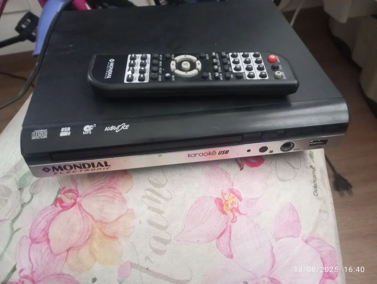 DVD Player Mondial com Karaokê e USB