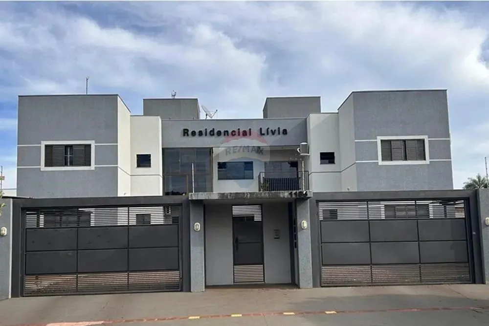 Apartamento com 2 Quartos (1 Suíte) no Parque Alvorada R$ 349.000
