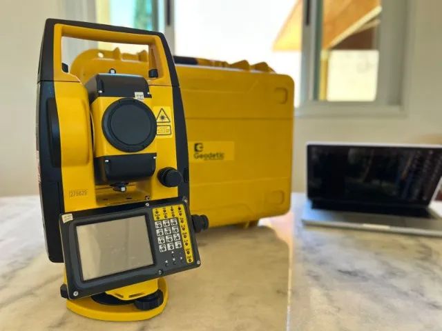 Estação Total Geodetic - Foto 6