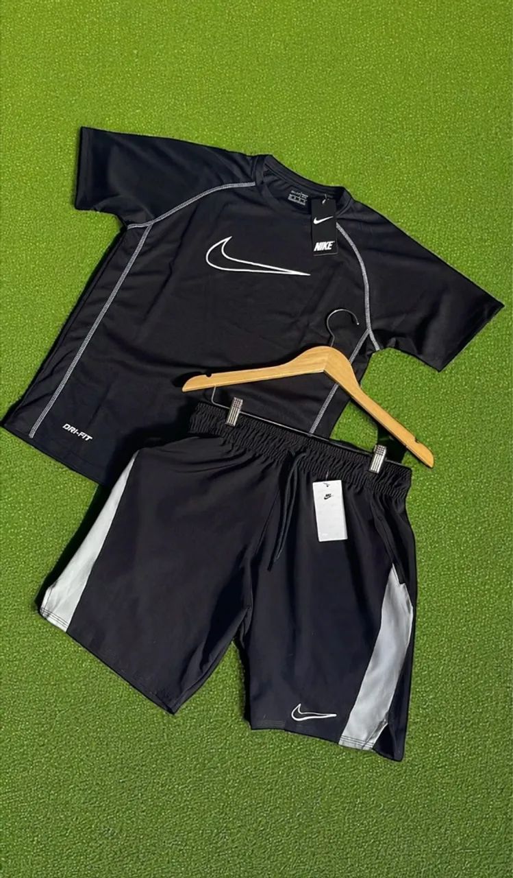 Camisa compressão Nike pro  - Foto 2