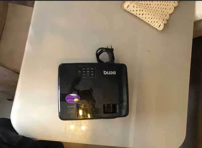 Projetor benqs  com cabo vga de 5 metros  - Foto 2