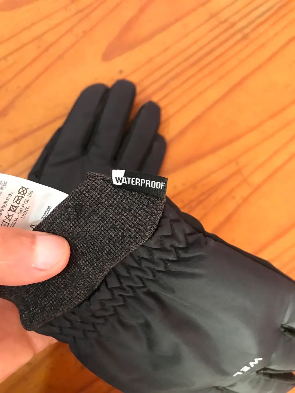 Luva Wedze decatlhon impermeável tamanho P/M  - Foto 5