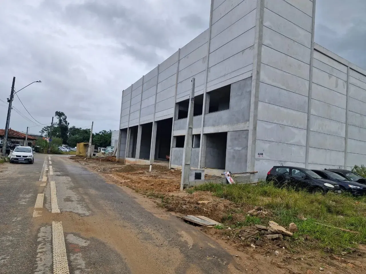 Imóvel para aluguel com 890 metros quadrados em Jardim Eldorado - Palhoça - SC