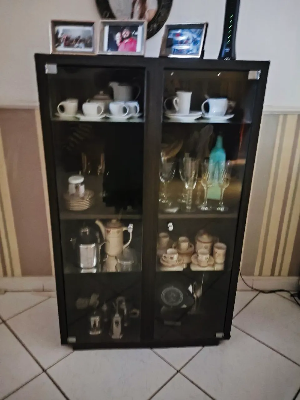 Cristaleira de Vidro com 4 Prateleiras