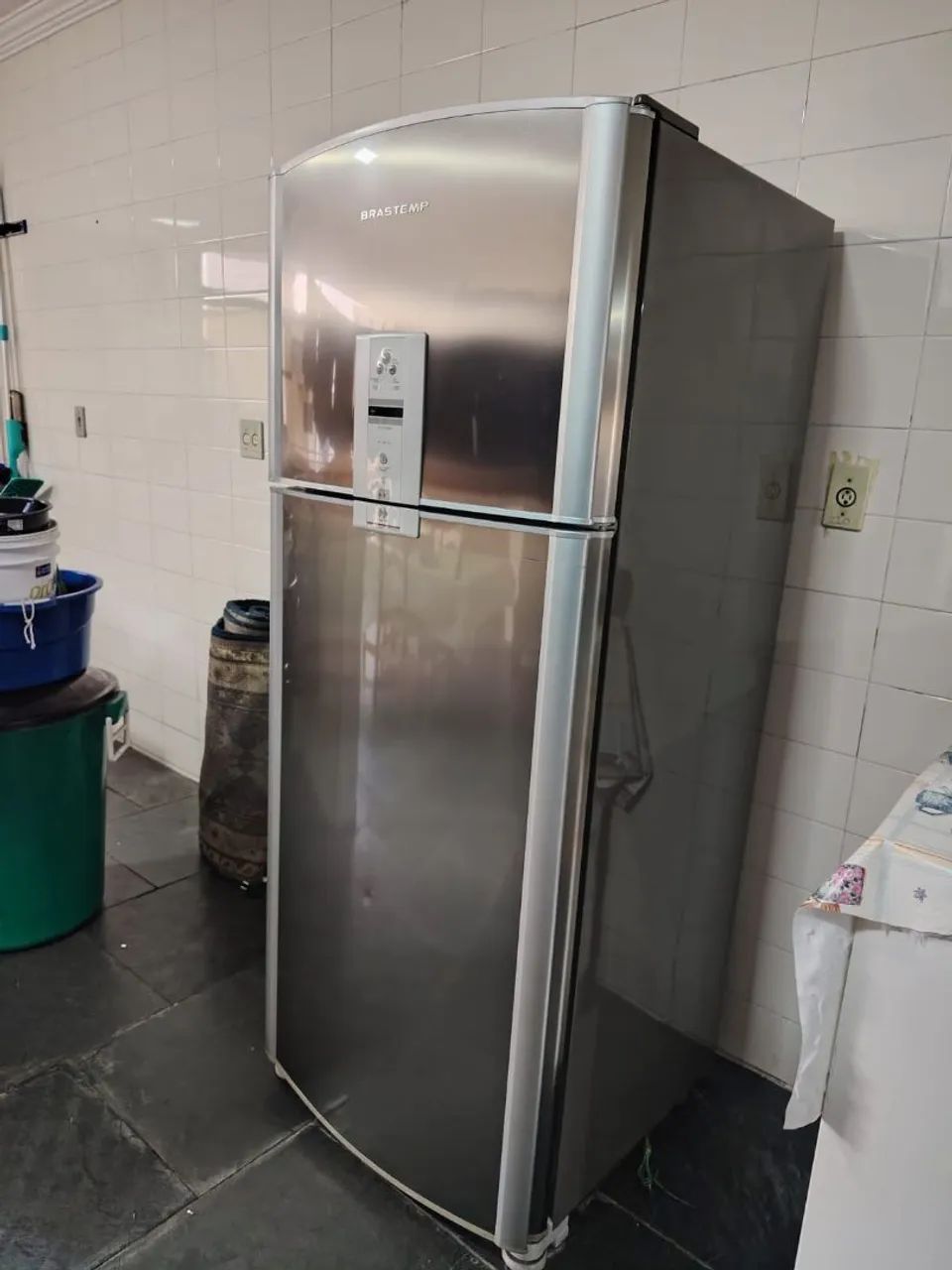 Geladeira inox Brastemp frost free 450 ltrs - Foto 3