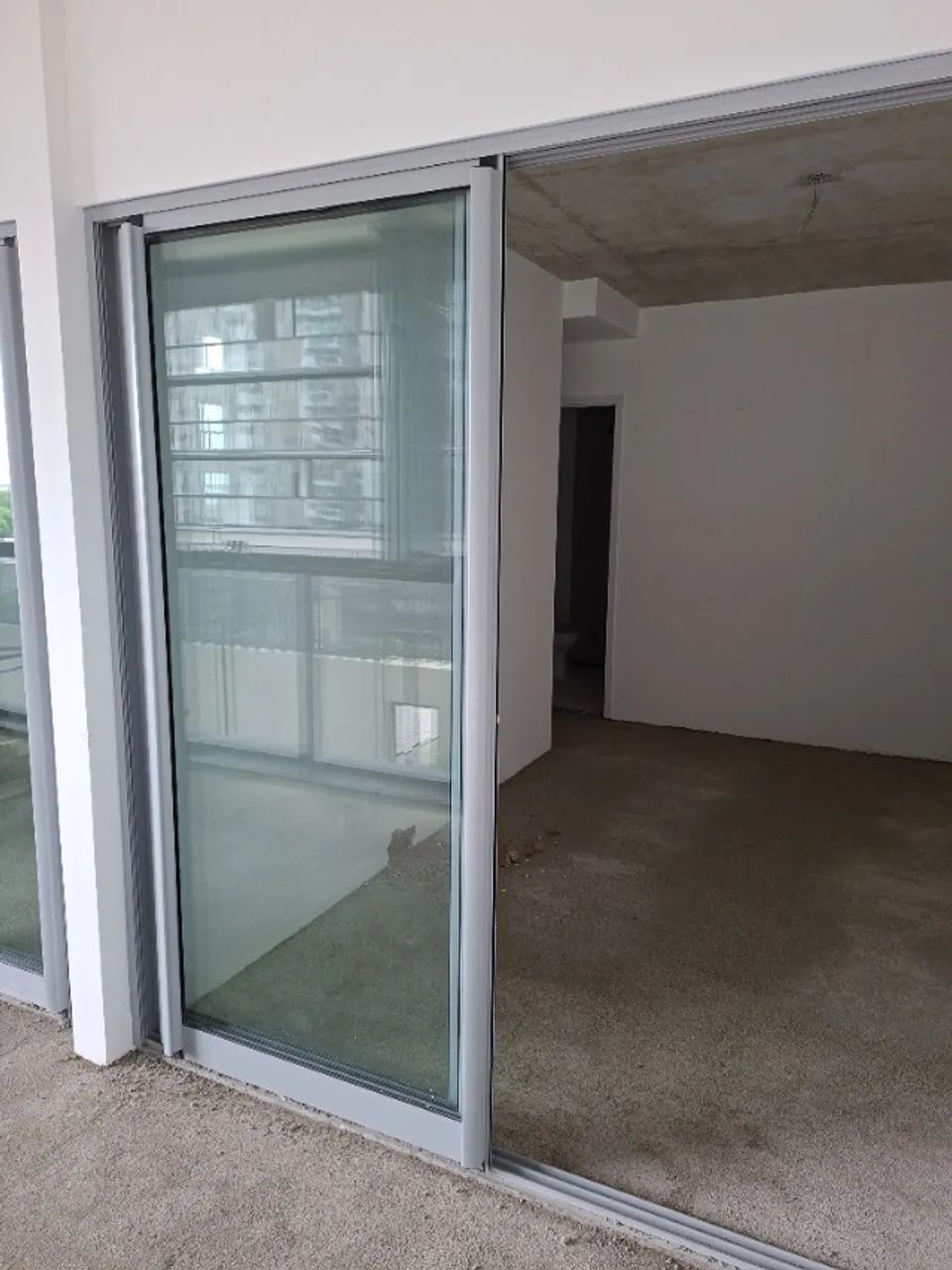 Porta se esquadria de alumínio 2,20x2,84 - Foto 6