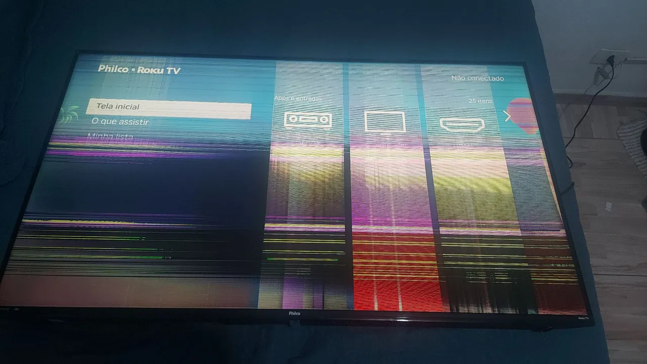 TV Philco Roku - 4K - (50 POLEGADAS) com defeito na tela - Peças ou conserto