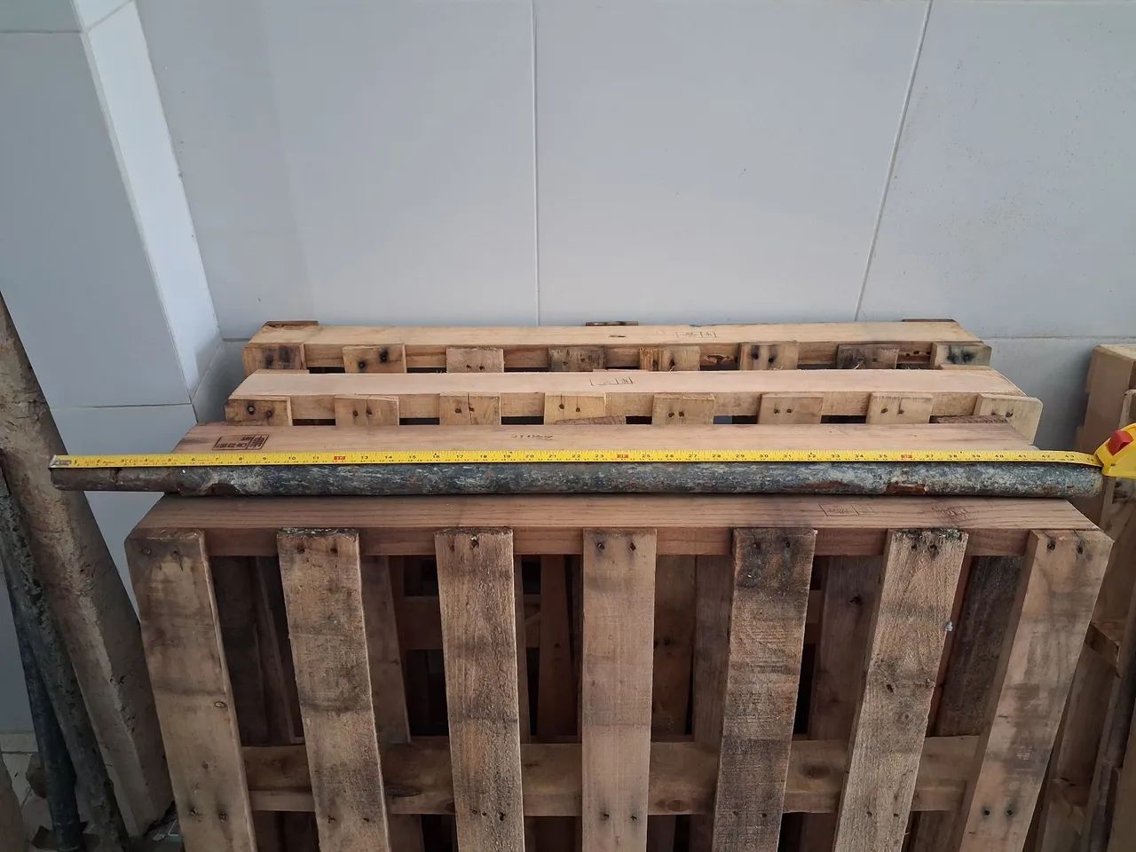 Iron tube64307020214146123