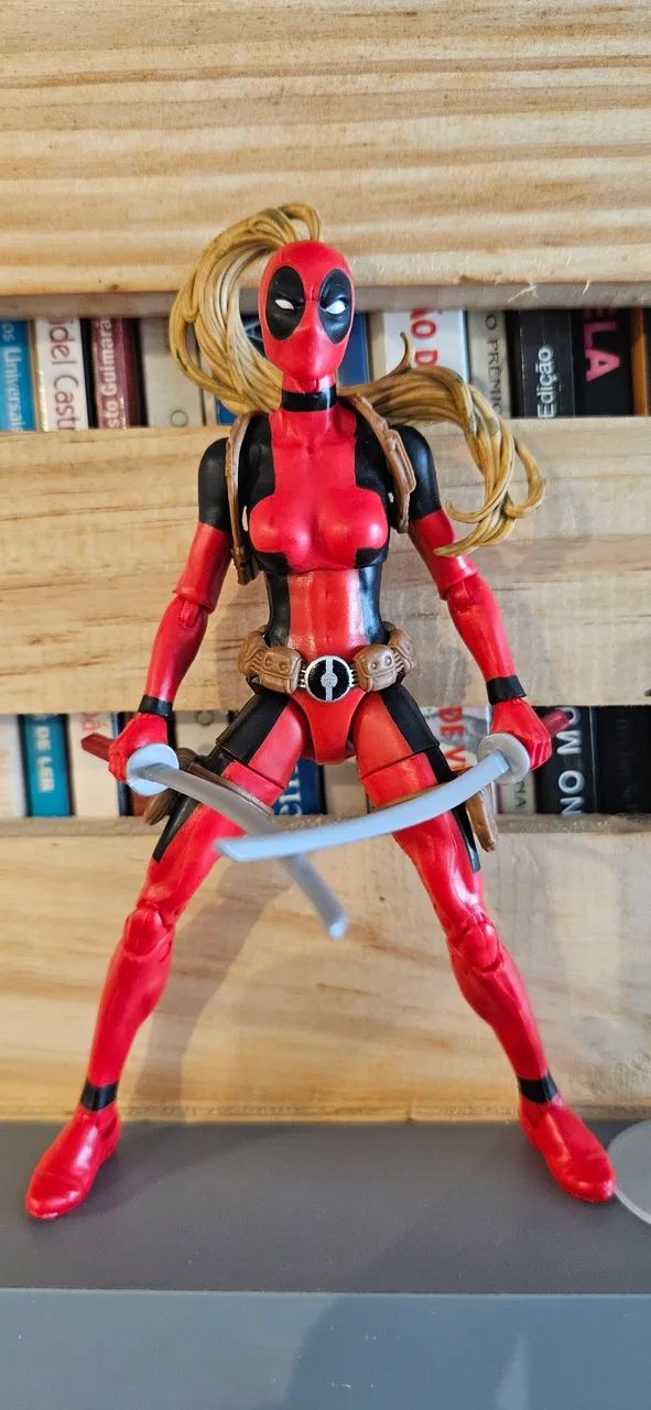 Boneco de ação Lady Pool Deadpool - Marvel Legends - Foto 2