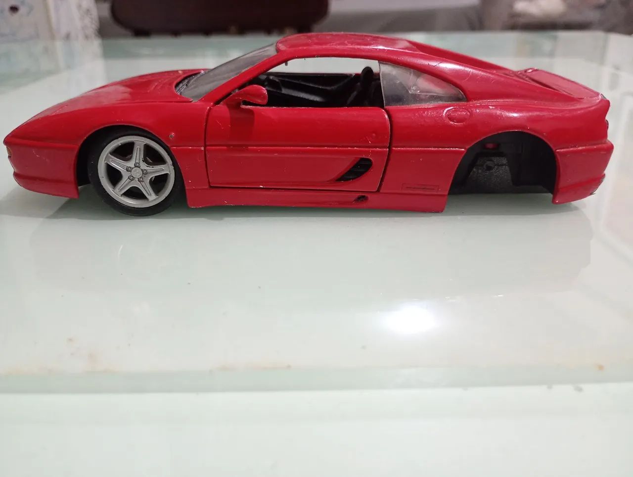 Miniatura Ferrari F355 Berlinetta 1/24 Maisto(estado)
