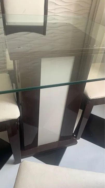 Mesa de Jantar de Vidro e Madeira - Foto 5