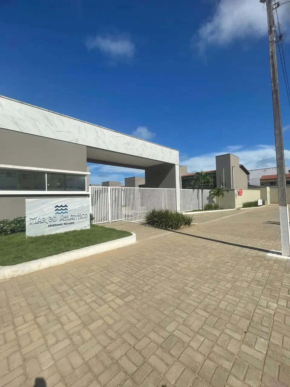 Casa duplex na Zona Norte: Condomínio Mar do Atlântico Área privativa: 100m² e área cons