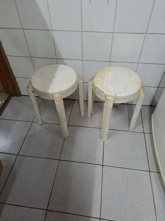 Kit 2 Banquetas de Polipropileno Branco - Foto 2