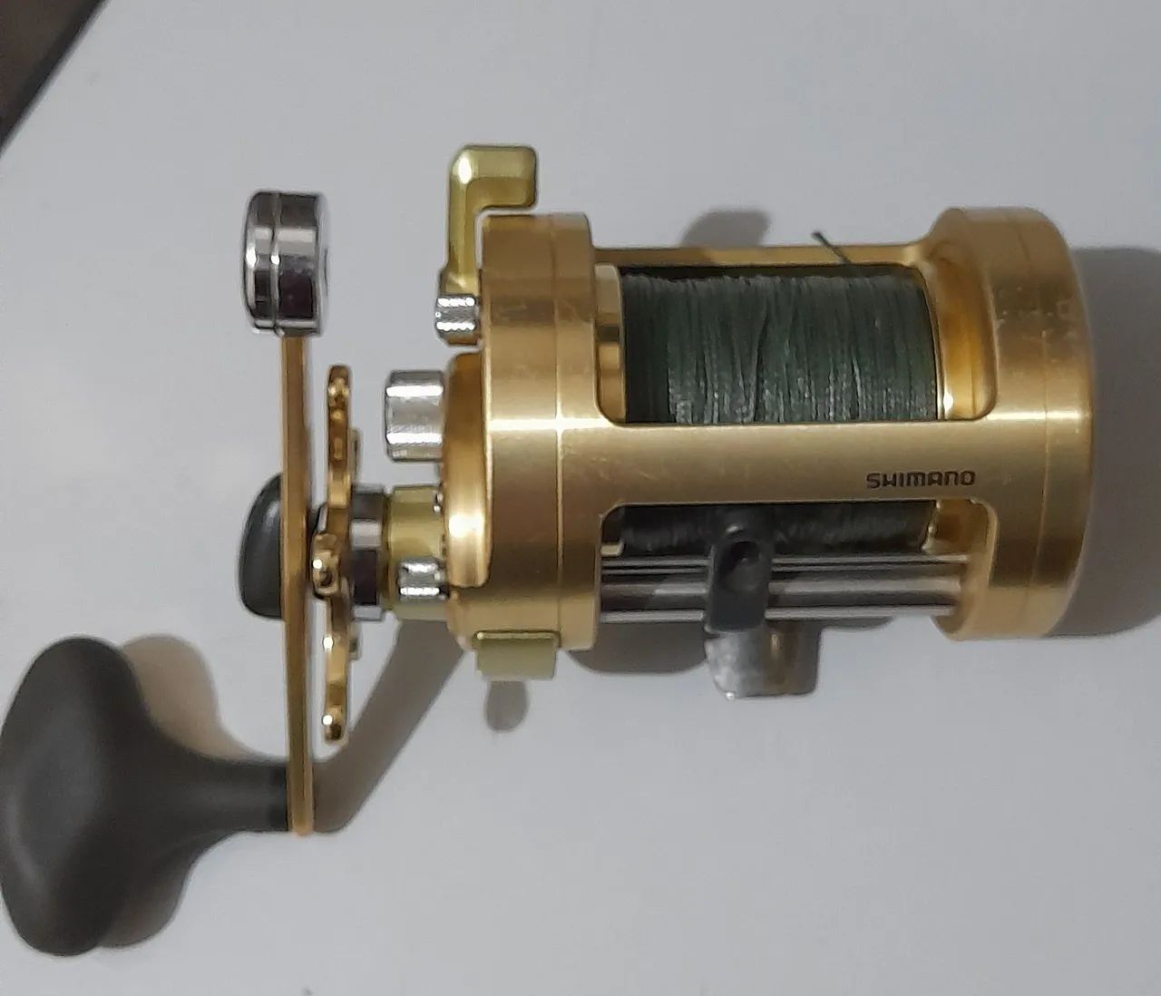Carretilha Shimano Calcutá 700B - Foto 5