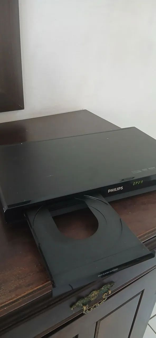 DVD Philips completo com karaoke quase novo