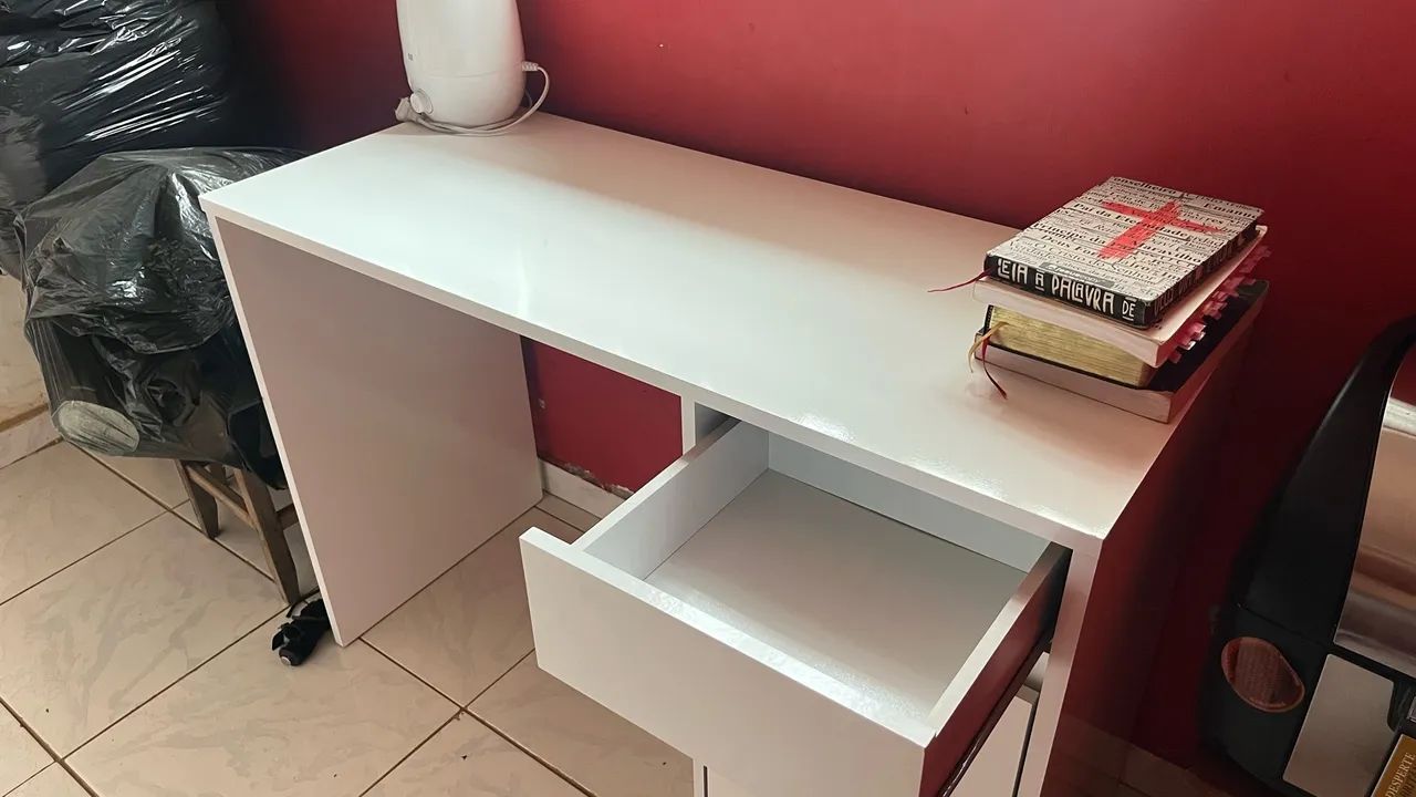 Mesa de estudos - Foto 2