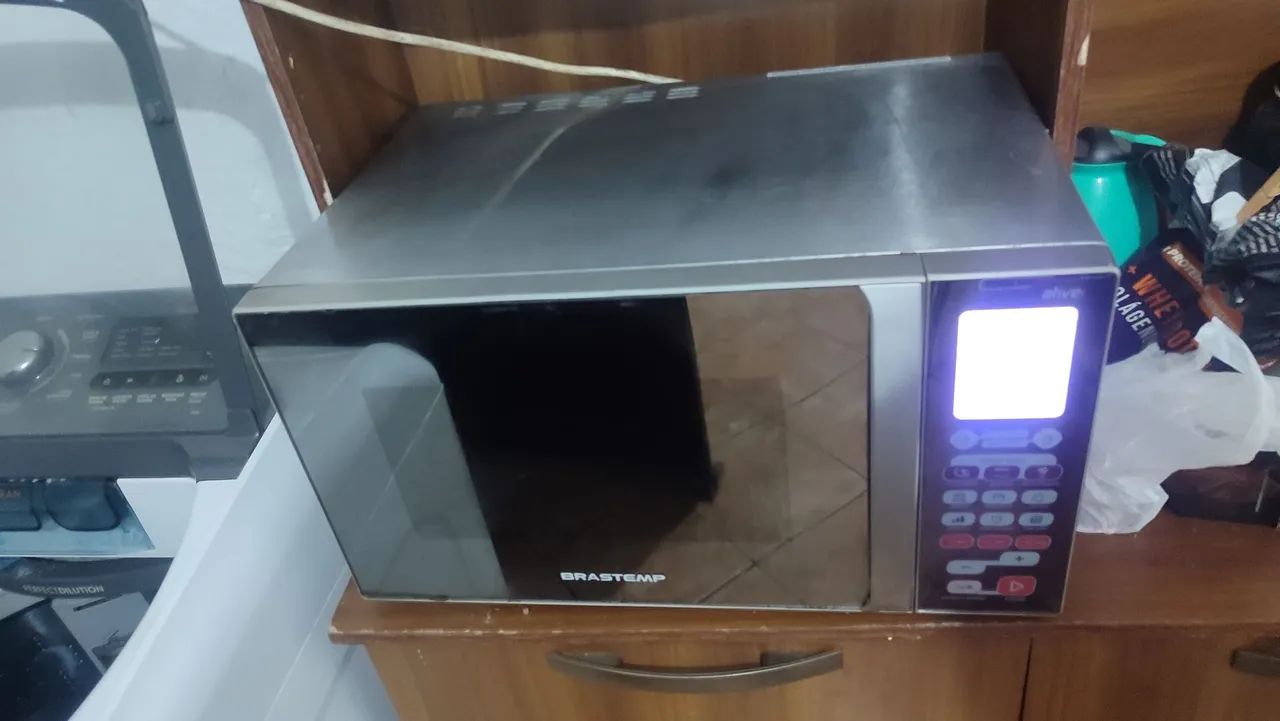Vendo microondas Brastemp 30 l - Foto 2