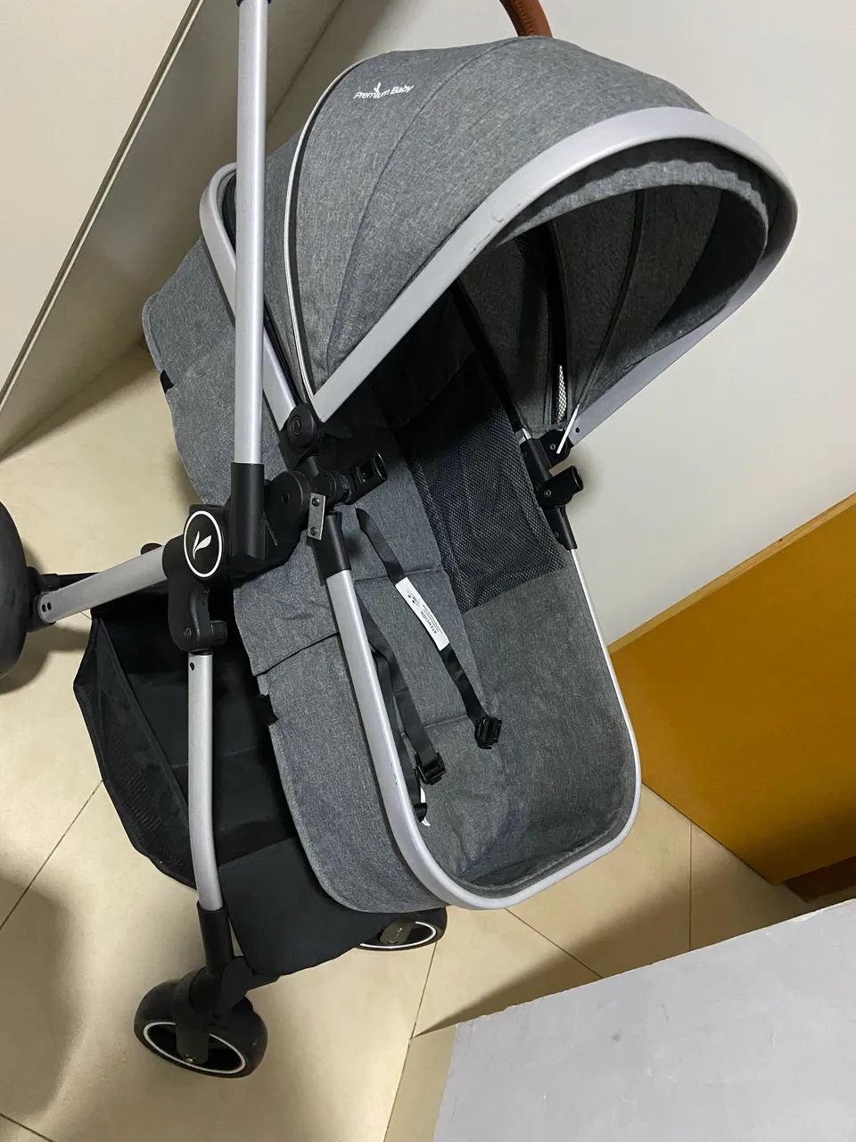 Carrinho bebê com bebê conforto e suporte 0 a 1 ano  - Foto 3