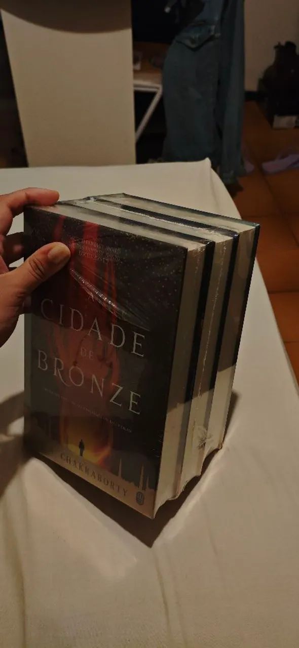 Trilogia de Daevabad - S. A. Chakraborty - Foto 4