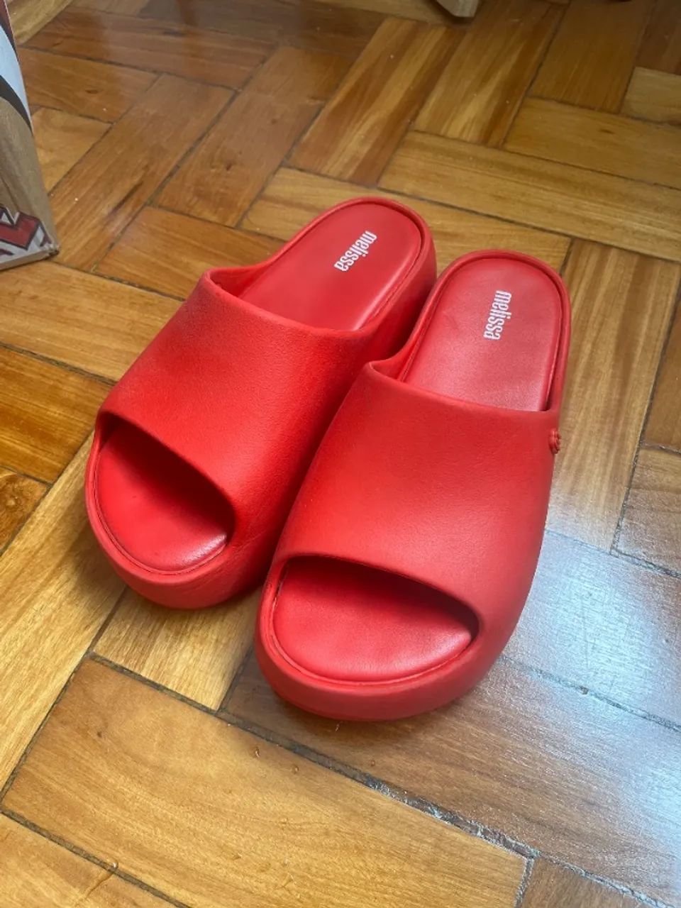 Melissa Free Platform Slide