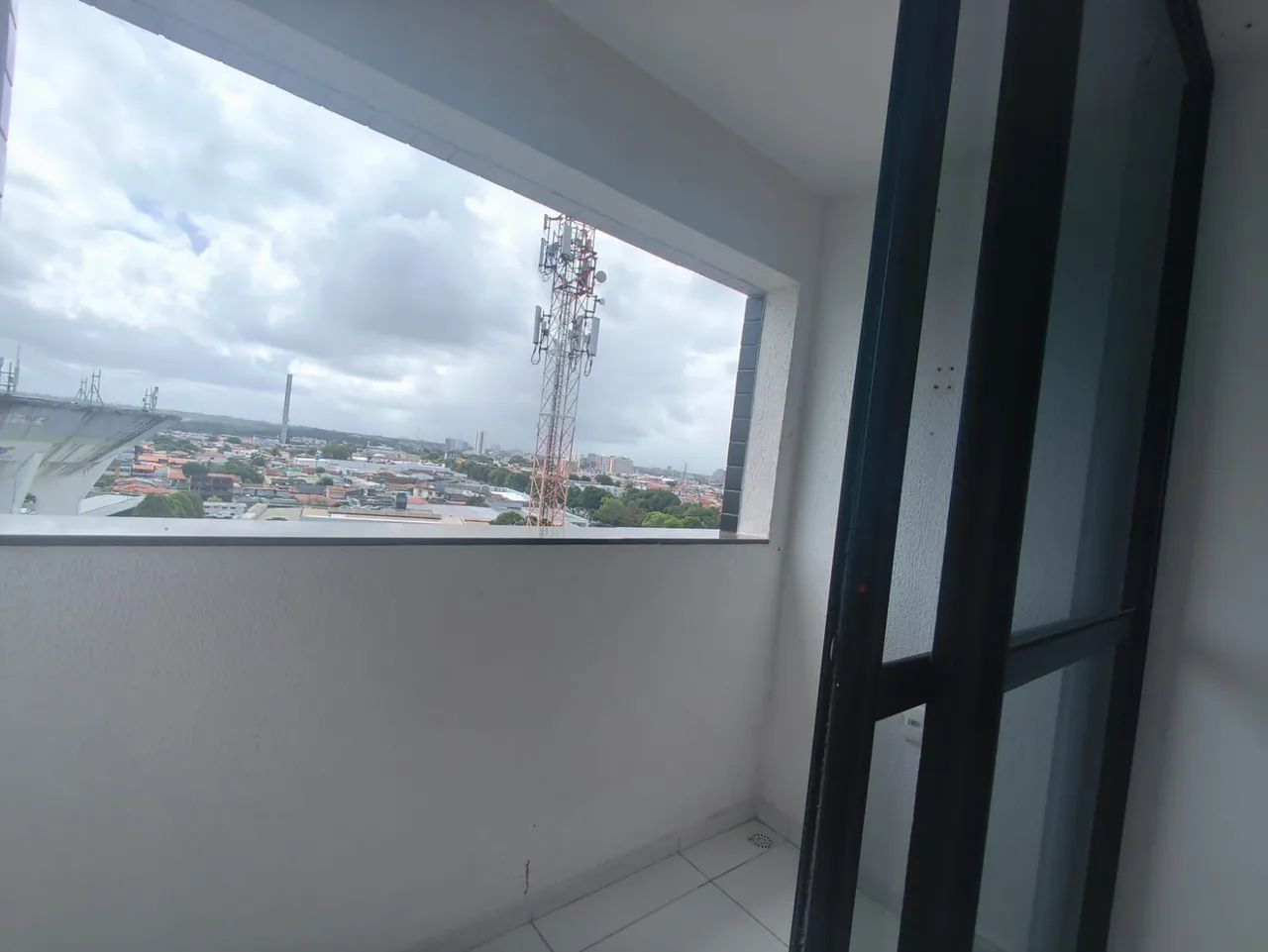 Oportunidade 3 Quartos com varanda no Farol próx. Av.Fernandes Lima - Foto 4