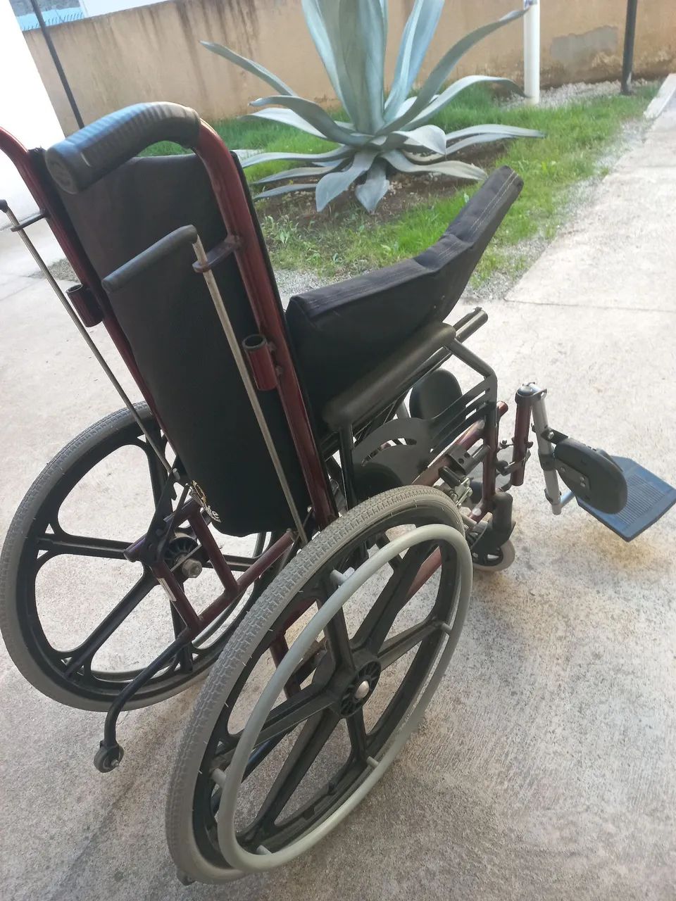 Cadeira de rodas. - Foto 2